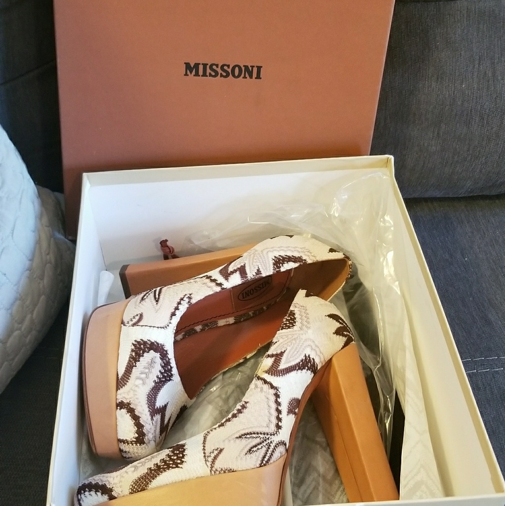 Missoni platform pumps